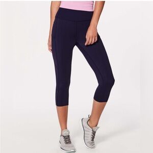 Women's Lululemon Purple Cropped Leggings 4